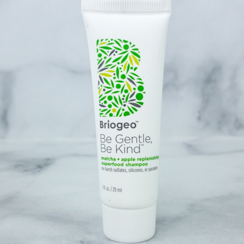 Briogeo Be Gentle, Be Kind Matcha + Apple Replenishing Superfood Shampoo